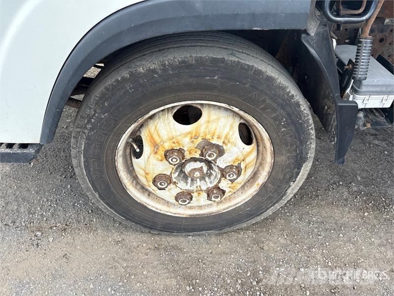 Isuzu NPR HD Каросерии