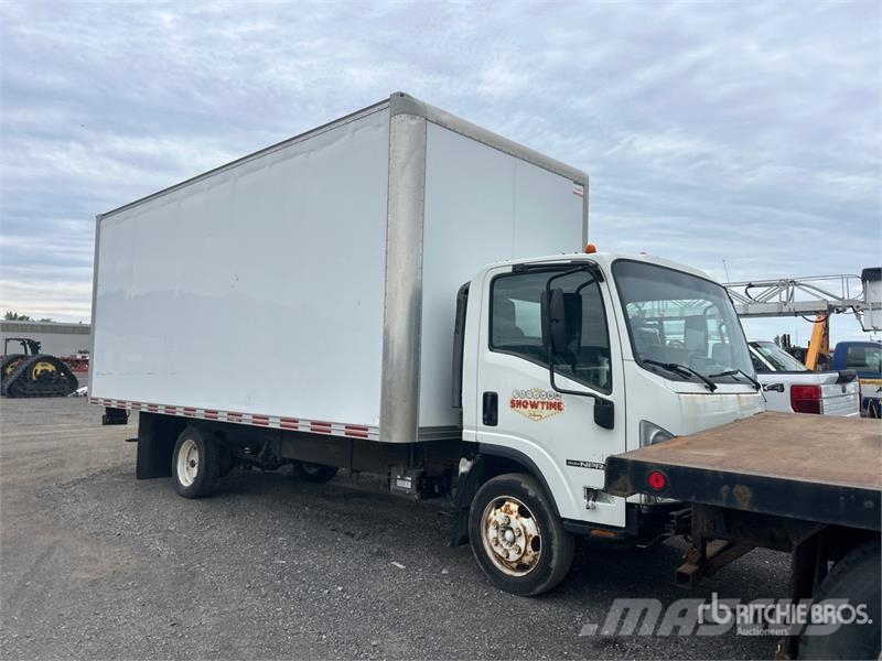 Isuzu NPR HD Camion cassonati