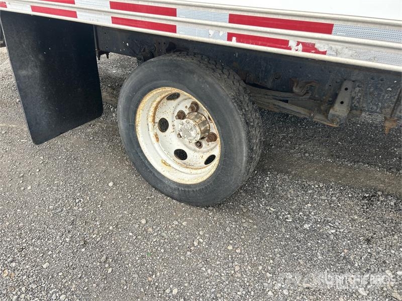 Isuzu NPR HD Camion cassonati