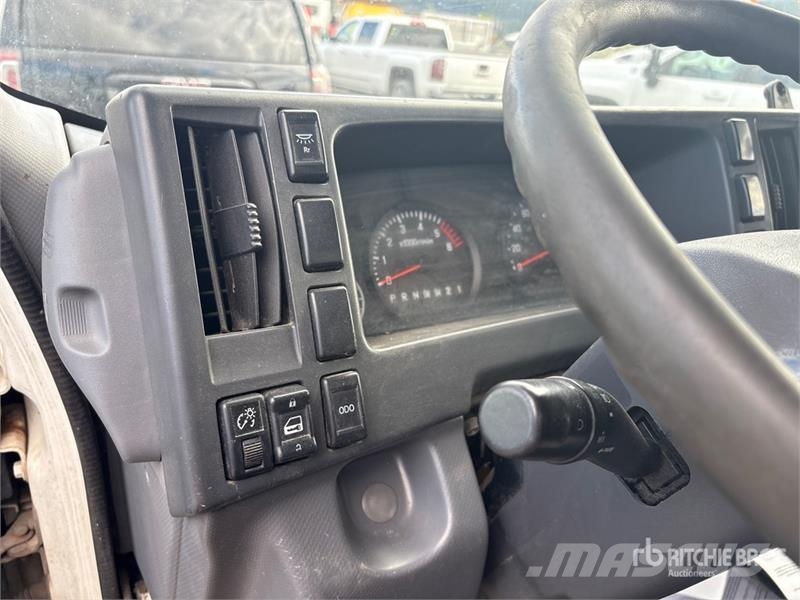 Isuzu NPR HD Каросерии