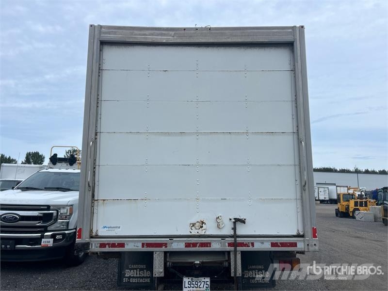 Isuzu NPR HD Camion cassonati