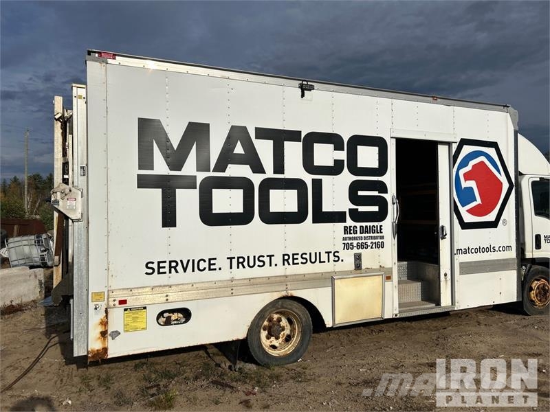 Isuzu NPR-XD 4x2 Van Truck (Inoperable) Sanduk kamioni