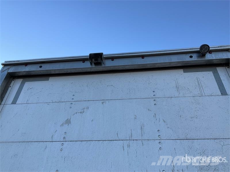 Isuzu NPR-XD 4x2 Van Truck Skriňová nadstavba