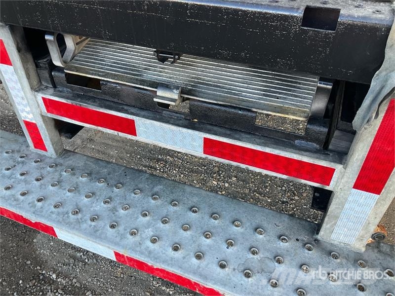 Isuzu NPR-XD 4x2 Van Truck Skriňová nadstavba
