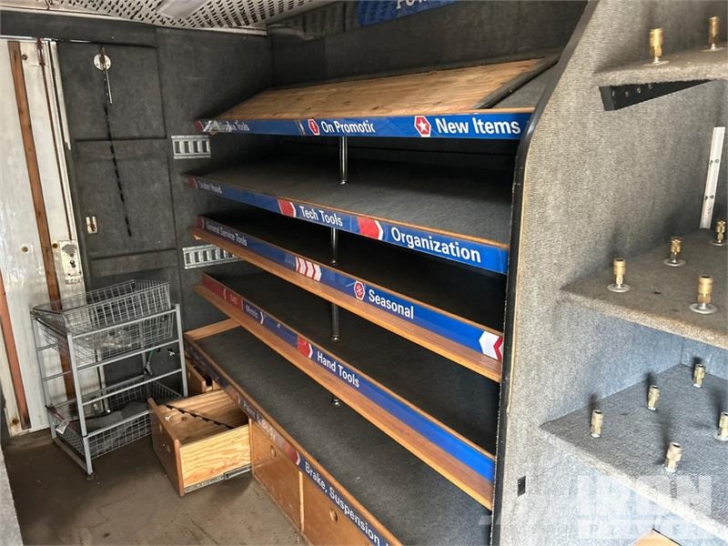 Isuzu NPR-XD 4x2 Van Truck (Inoperable) Sanduk kamioni