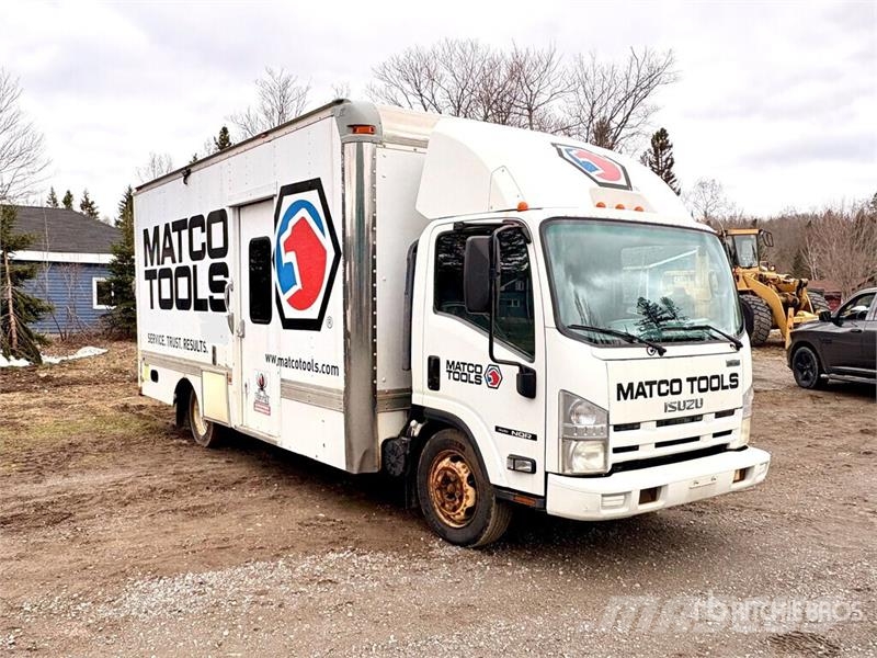 Isuzu NPR-XD 4x2 Van Truck Tovornjaki zabojniki