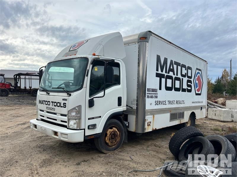 Isuzu NPR-XD 4x2 Van Truck (Inoperable) Sanduk kamioni