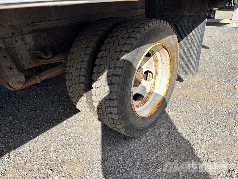 Isuzu NQR Chłodnie samochodowe