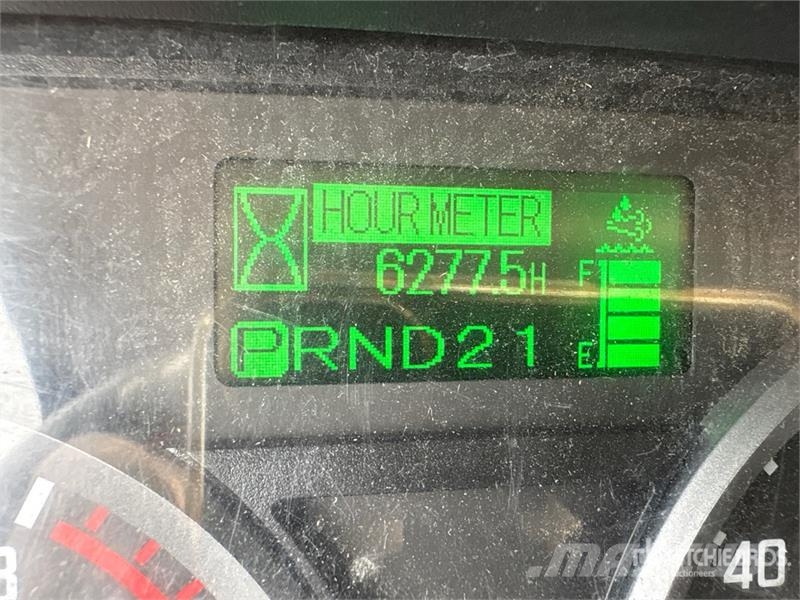 Isuzu NRR Bakwagens met gesloten opbouw