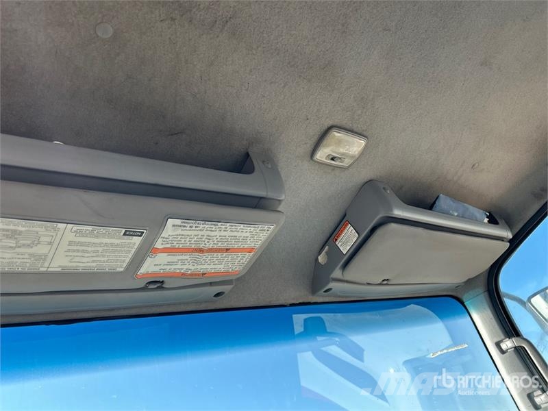 Isuzu NRR Temperature controlled trucks