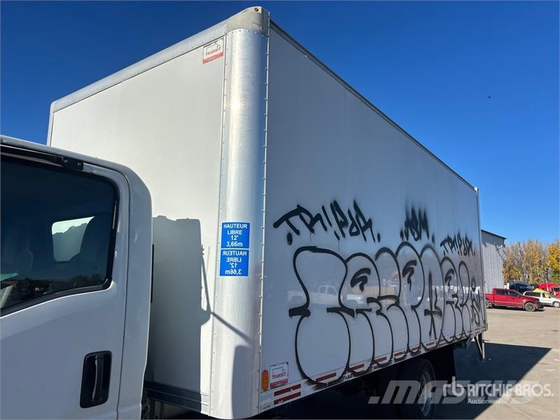 Isuzu NRR Dobozos teherautók
