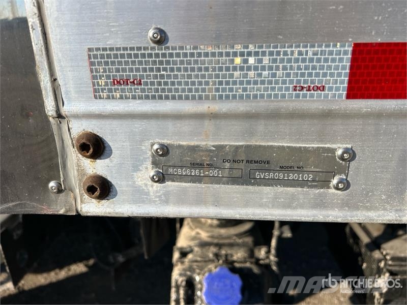Isuzu NRR Temperature controlled trucks