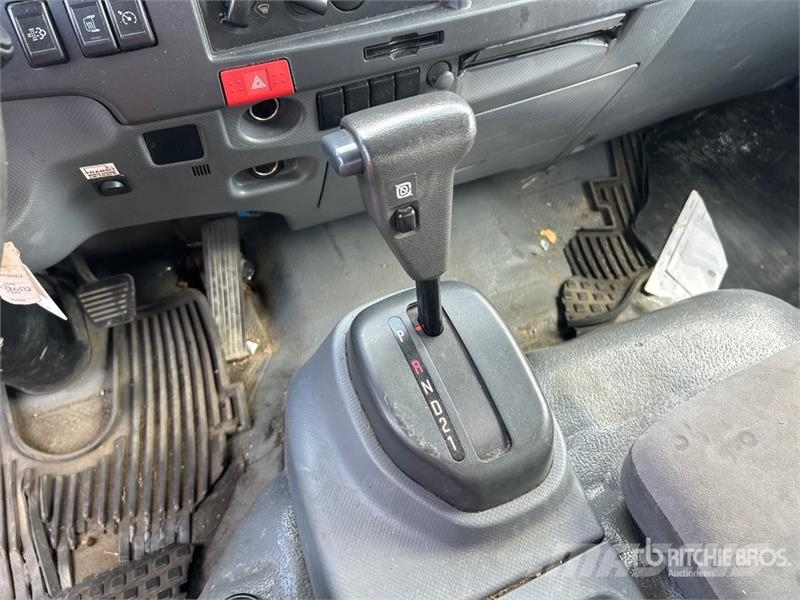 Isuzu NRR Каросерии