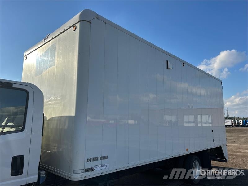 Isuzu NRR Kapali kasa kamyonlar