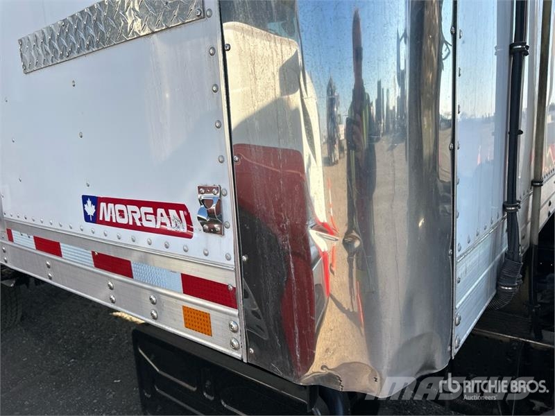 Isuzu NRR Temperature controlled trucks