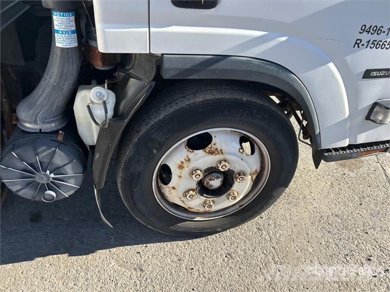 Isuzu NRR Dobozos teherautók
