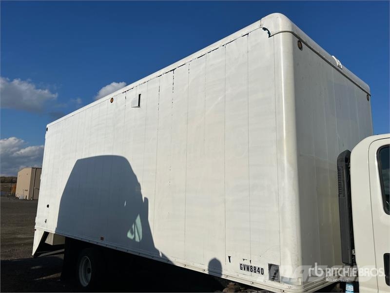 Isuzu NRR Kapali kasa kamyonlar