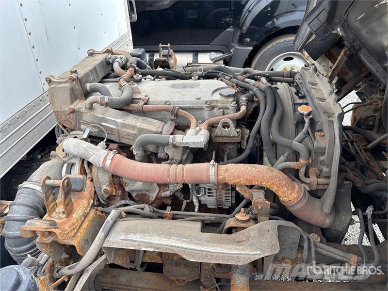 Isuzu NRR Umpikorikuorma-autot