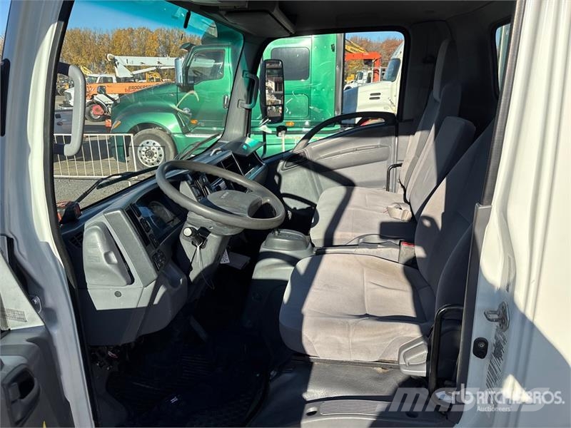 Isuzu NRR Sanduk kamioni