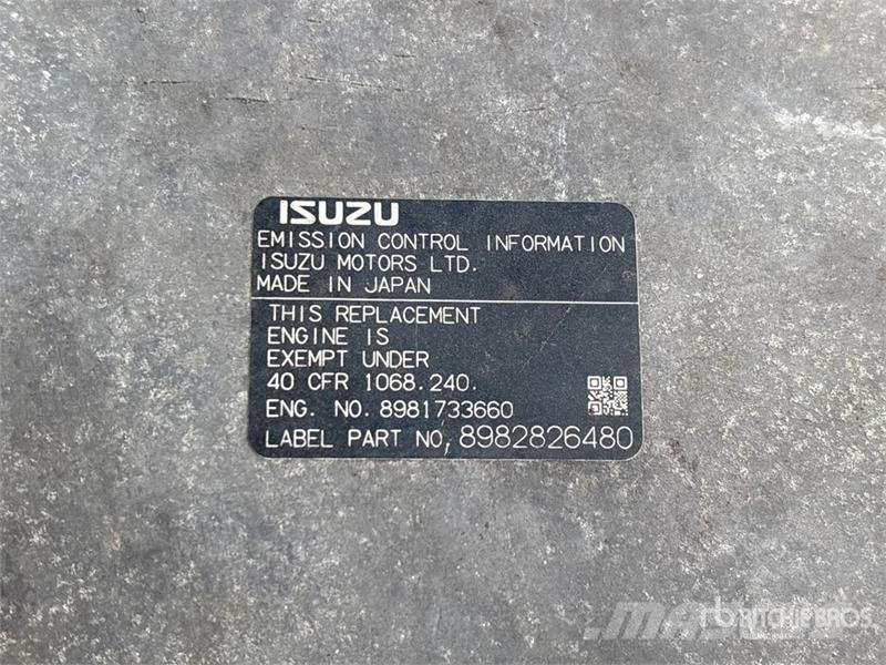 Isuzu NRR 탑차 트럭