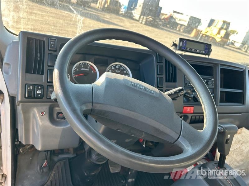 Isuzu NRR Temperature controlled trucks