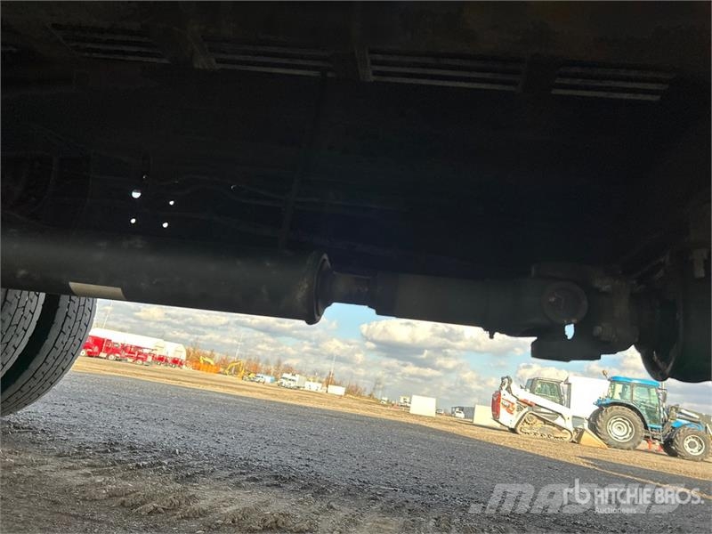 Isuzu NRR Kapali kasa kamyonlar
