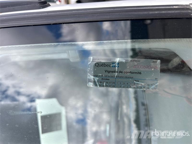 Isuzu NRR Каросерии