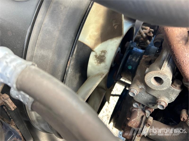 Isuzu NRR Temperature controlled trucks