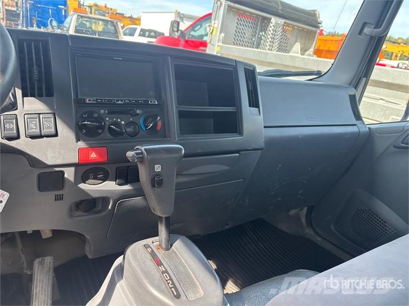 Isuzu NRR 4x2 Flatbed Truck Planbiler
