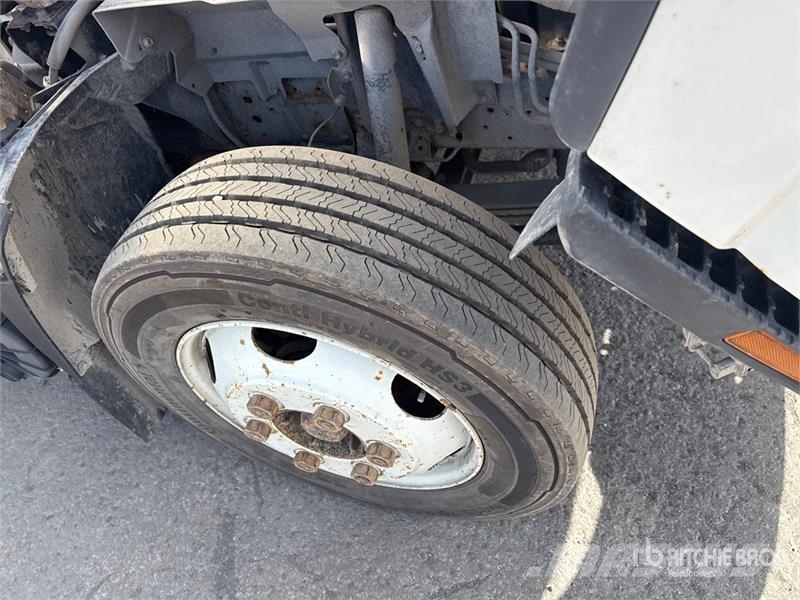 Isuzu NRR 4x2 Flatbed Truck Planbiler