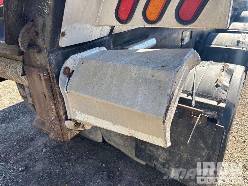 J.C. Trailer 48 ft Quad/A Live Bottom Trailer Poluprikolice sa pokretnim podom