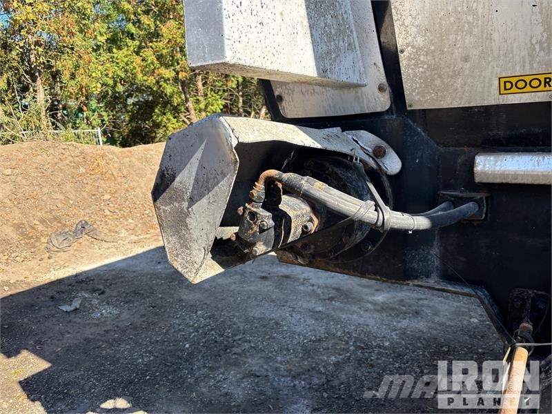 J.C. Trailer 48 ft Quad/A Live Bottom Trailer Poluprikolice sa pokretnim podom