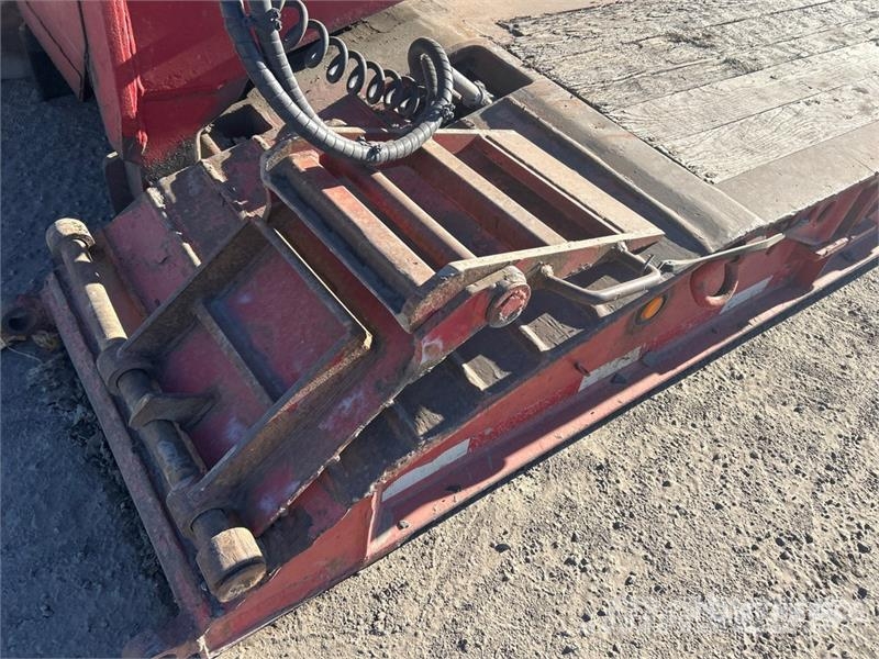 J.C. Trailer Quad/A Removable Gooseneck Lowboy Trailer Low loaders