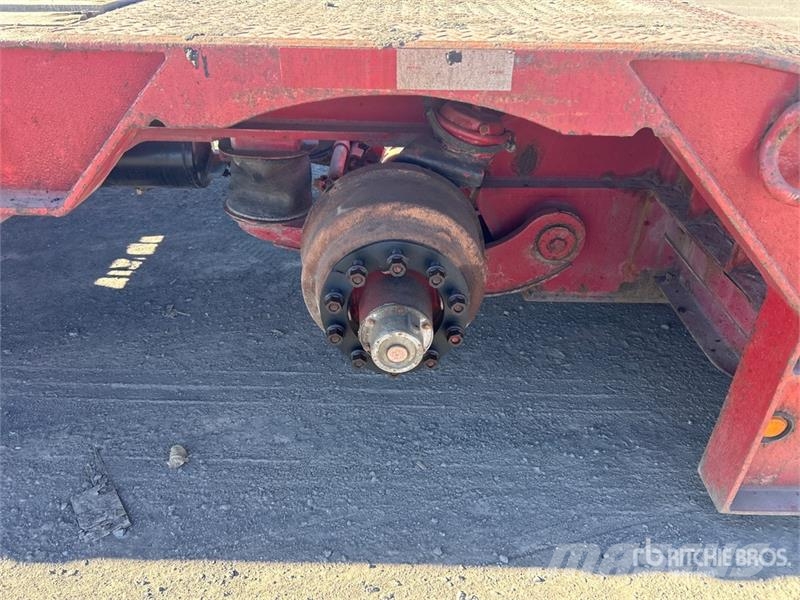 J.C. Trailer Quad/A Removable Gooseneck Lowboy Trailer Low loaders