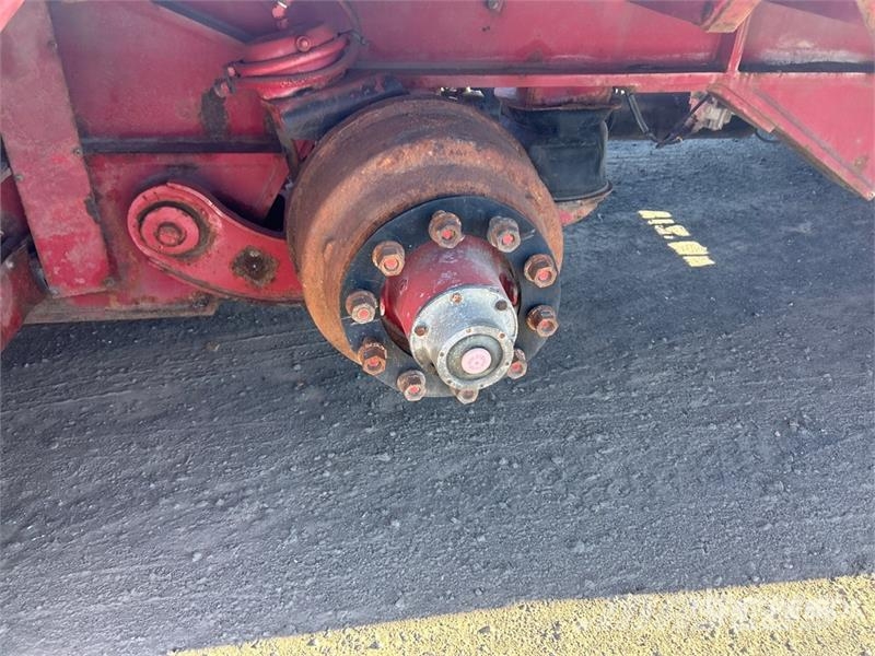 J.C. Trailer Quad/A Removable Gooseneck Lowboy Trailer Low loaders