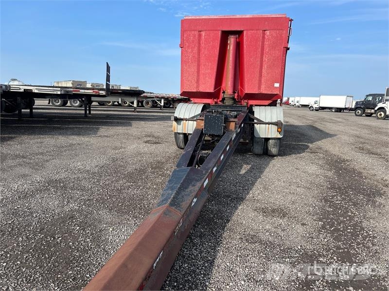 J C Trailers 17 ft Tri/A Pup Dump Trailer Savivartės priekabos