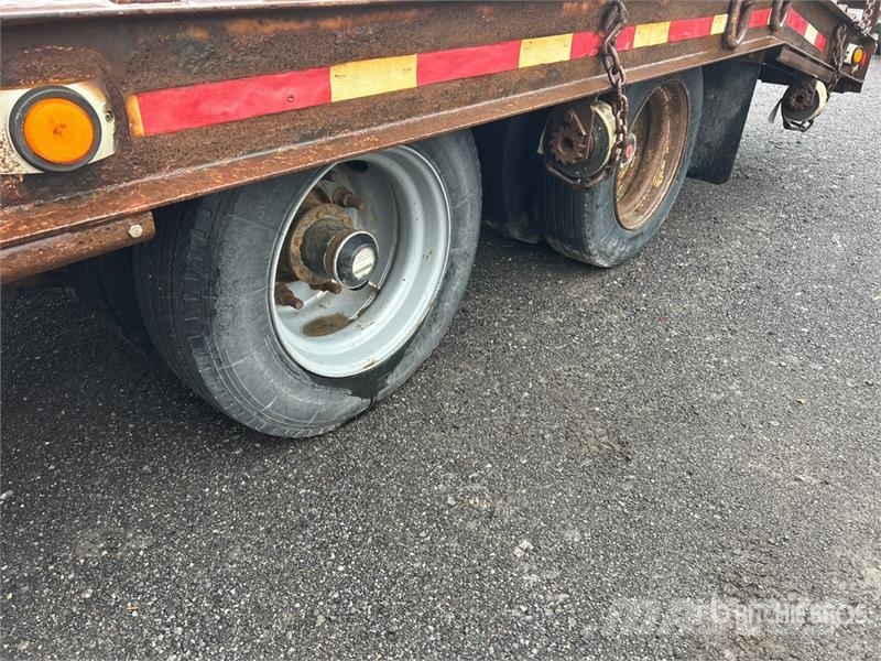 J C Trailers 24 ft T/A Equipment Trailer Prikolice za autotransportere