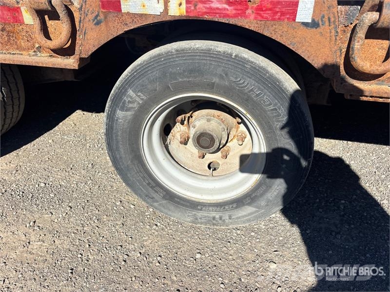 J C Trailers 55 ft Quad/A Step Deck Trailer Niski utovarivači
