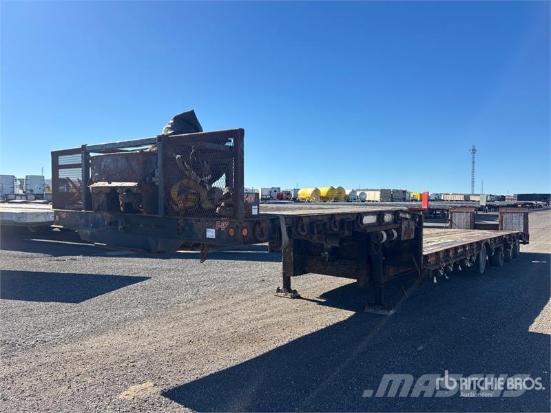 J C Trailers 55 ft Quad/A Step Deck Trailer Niski utovarivači