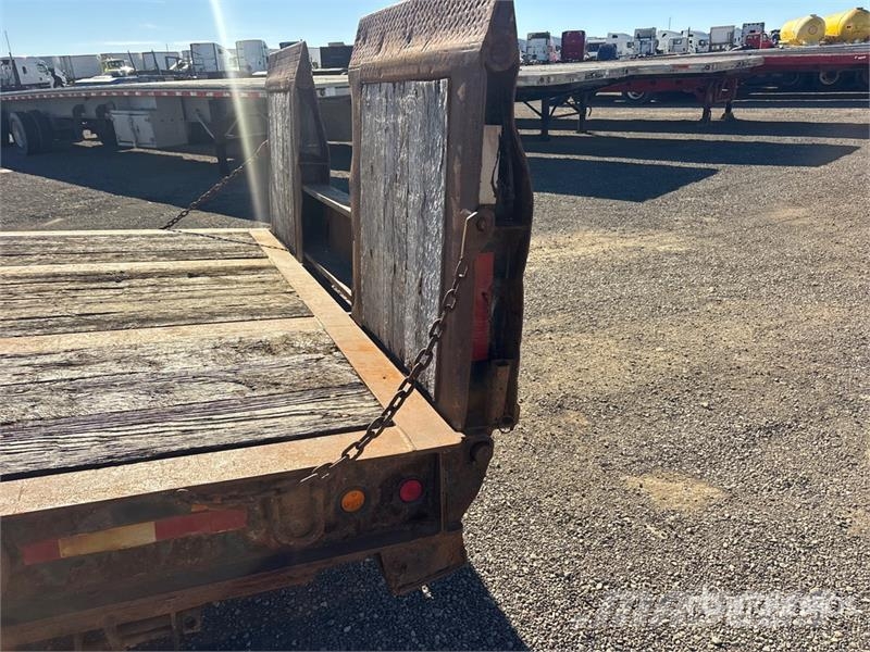 J C Trailers 55 ft Quad/A Step Deck Trailer Niski utovarivači