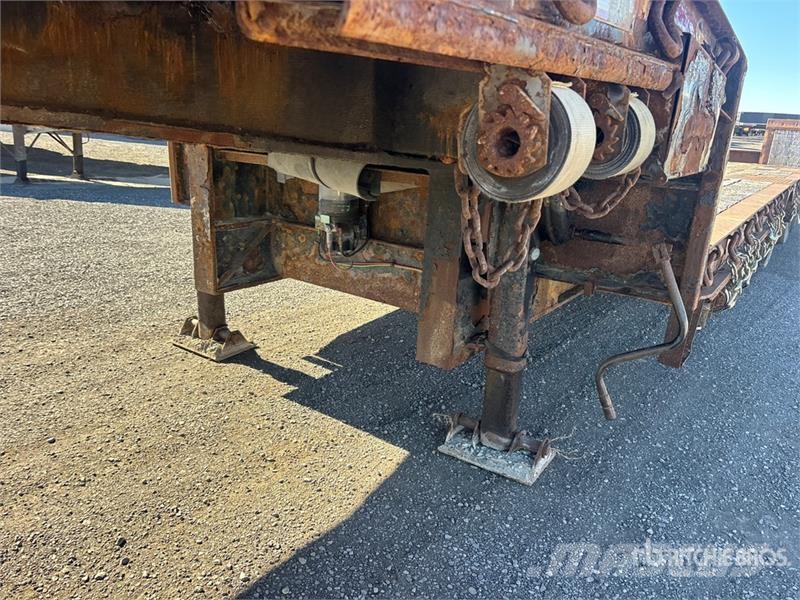  J C Trailers Quad/A Lowboy Trailer لوادر منخفضة