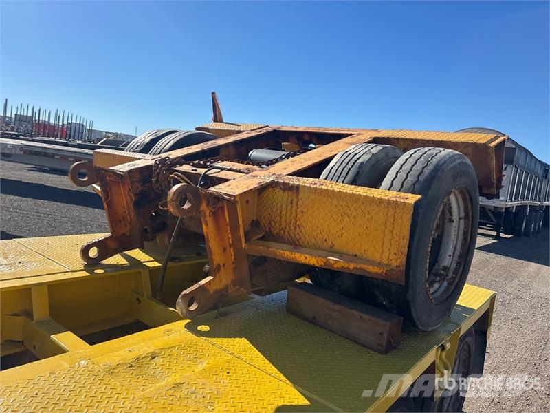  J C Trailers TGN Tri/A Removable Gooseneck Lowboy  Niski utovarivači