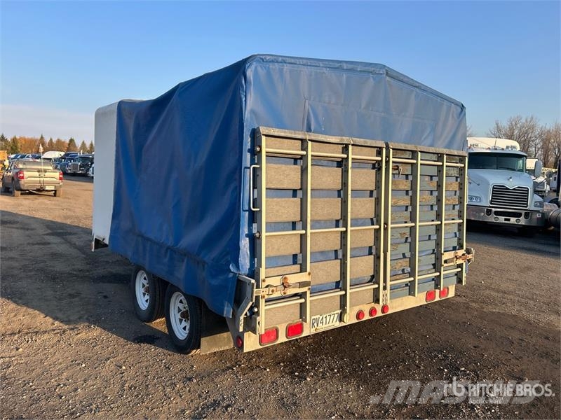 J & L 13 ft T/A Enclosed Trailer Прицепы-фургоны