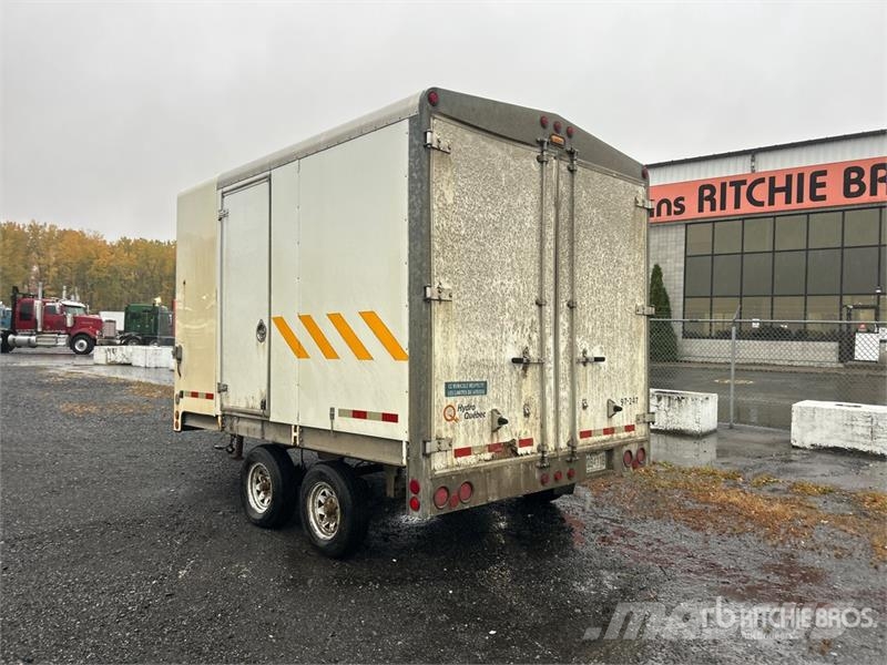 J.L. Leclerc 13 ft T/A Enclosed Trailer Rimorchi cassonati
