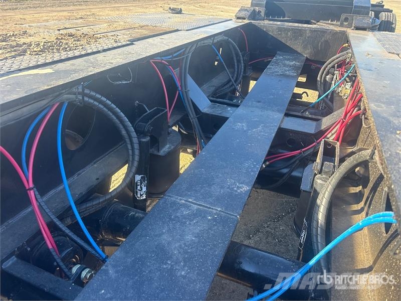  J &  Trailers DD3-P2-B2 65 ton Tri/A Removable Goo لوادر منخفضة