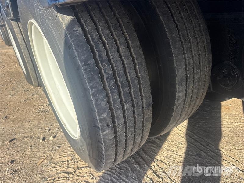  J &  Trailers low boy Tri/A Removable Gooseneck Lo Niski utovarivači