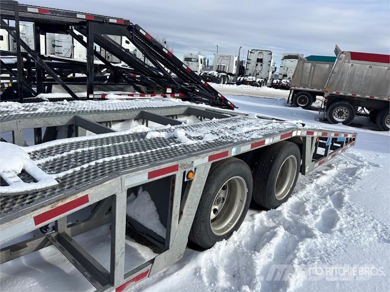 J & Trailers T/A Open Car Carrier Trailer Polprikolice za prevoz vozil