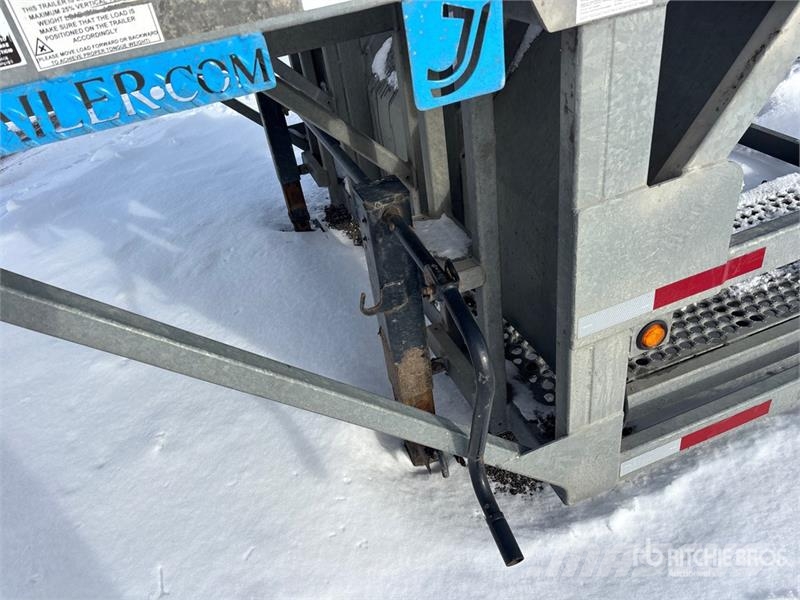 J & Trailers T/A Open Car Carrier Trailer Polprikolice za prevoz vozil