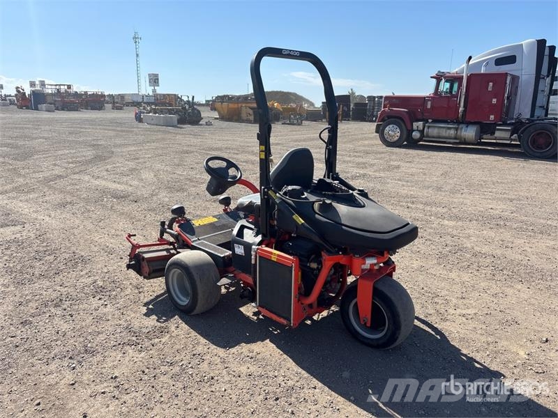 Jacobsen GP400 Ride-On Greens Lawn Mower Самохідні газонокосарки