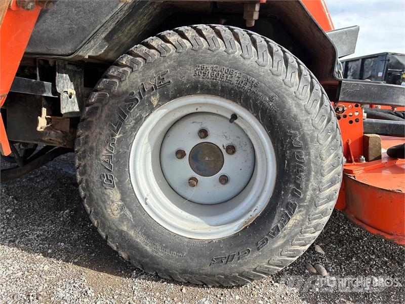 Jacobsen R311T 4x4 Ride-On Lawn Mower Mauriņa traktors